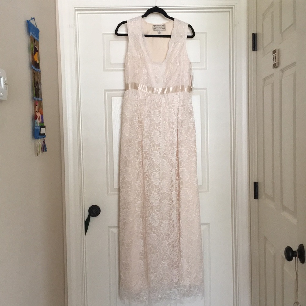 Gorgeous Lace James Coviello Wedding Dress